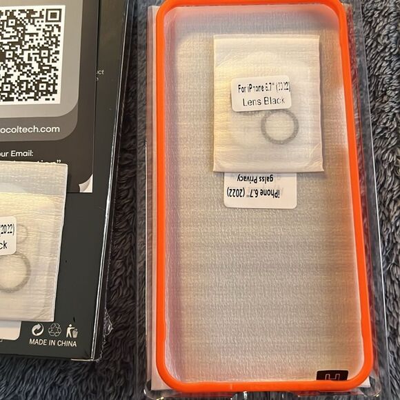 TOCOL 2+2 For iPhone Privacy Screen Protector 6.7” 2 Pack Phone Case Bonus - Picture 5 of 8